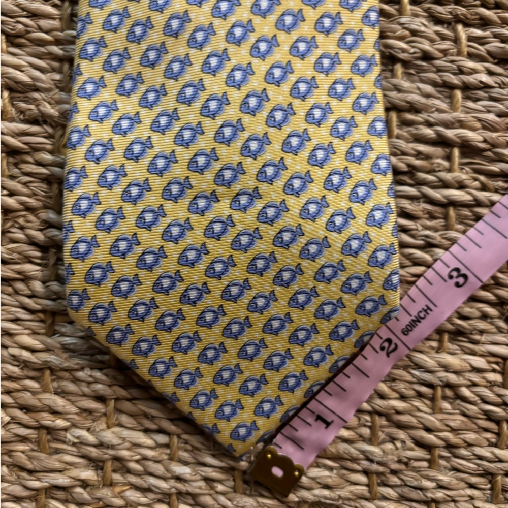 TH | Tommy Hilfiger 100% Silk Fish Neck Tie - Picture 8 of 10